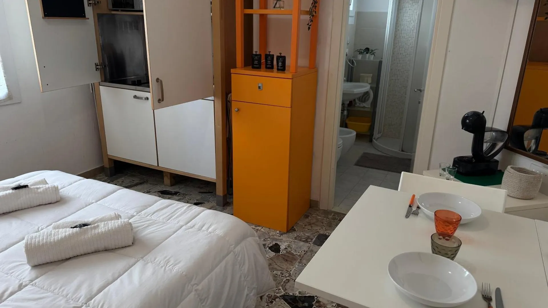 200M From The Sea, Beach Place Included Lido di Jesolo Lägenhet