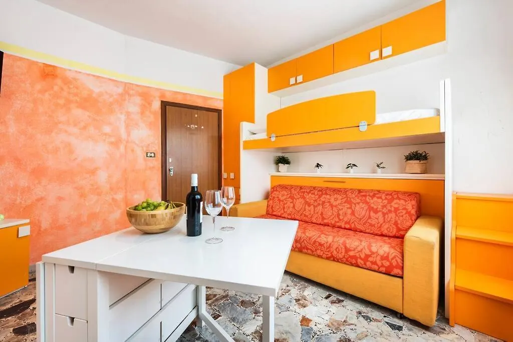 Daire 200M From The Sea, Beach Place Included Lido di Jesolo