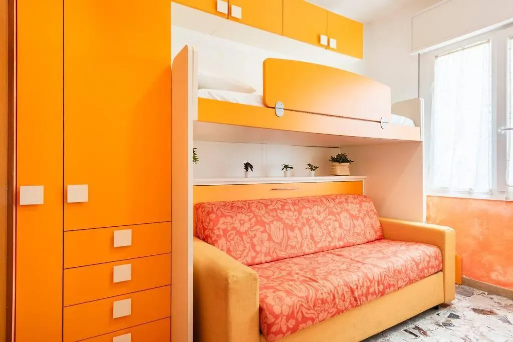 200M From The Sea, Beach Place Included Lido di Jesolo 0*,  İtalya
