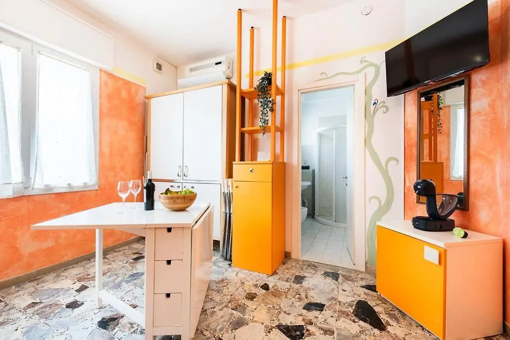 Daire 200M From The Sea, Beach Place Included Lido di Jesolo İtalya